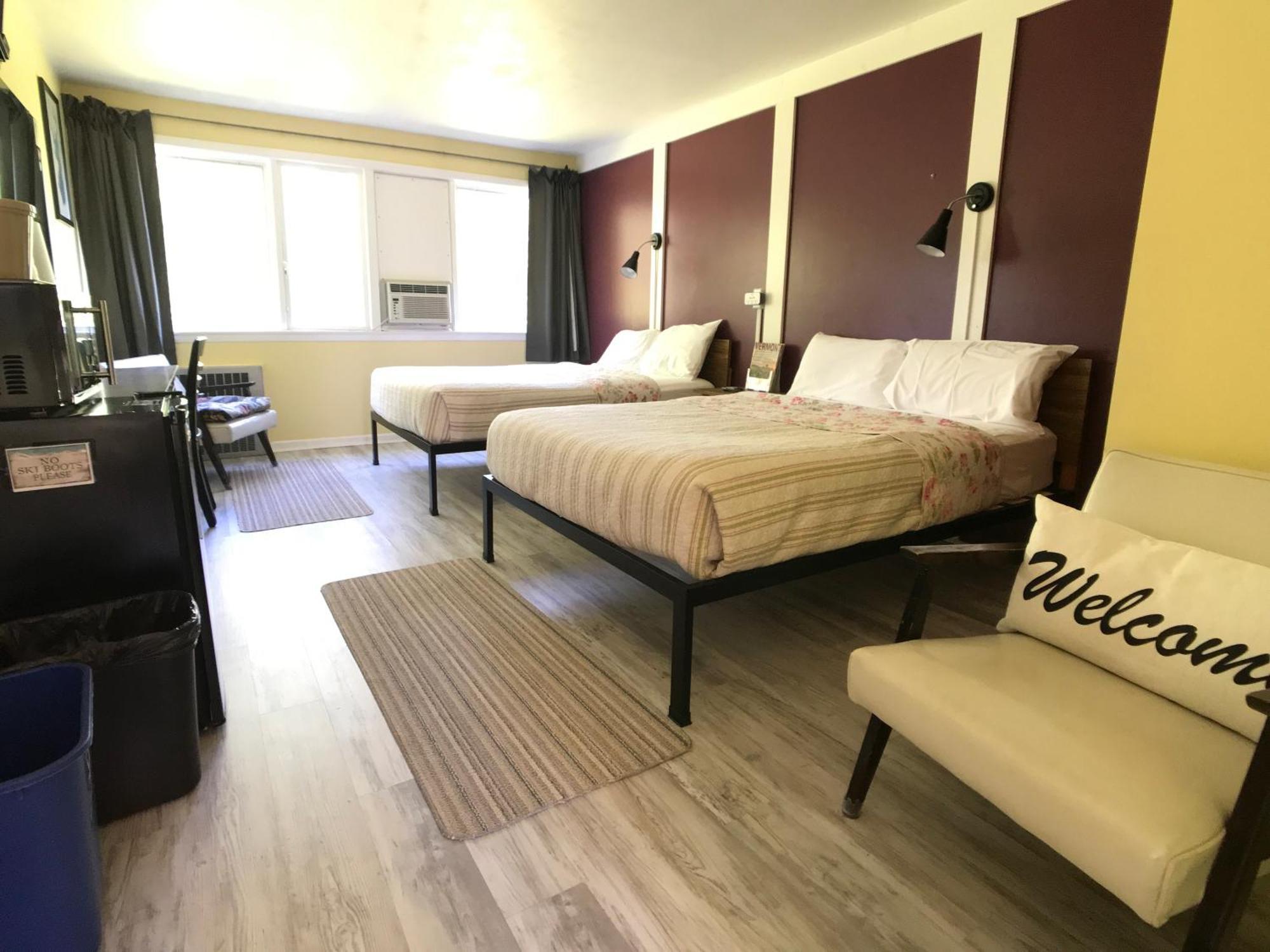 Snowdon Chalet Motel Londonderry Екстериор снимка